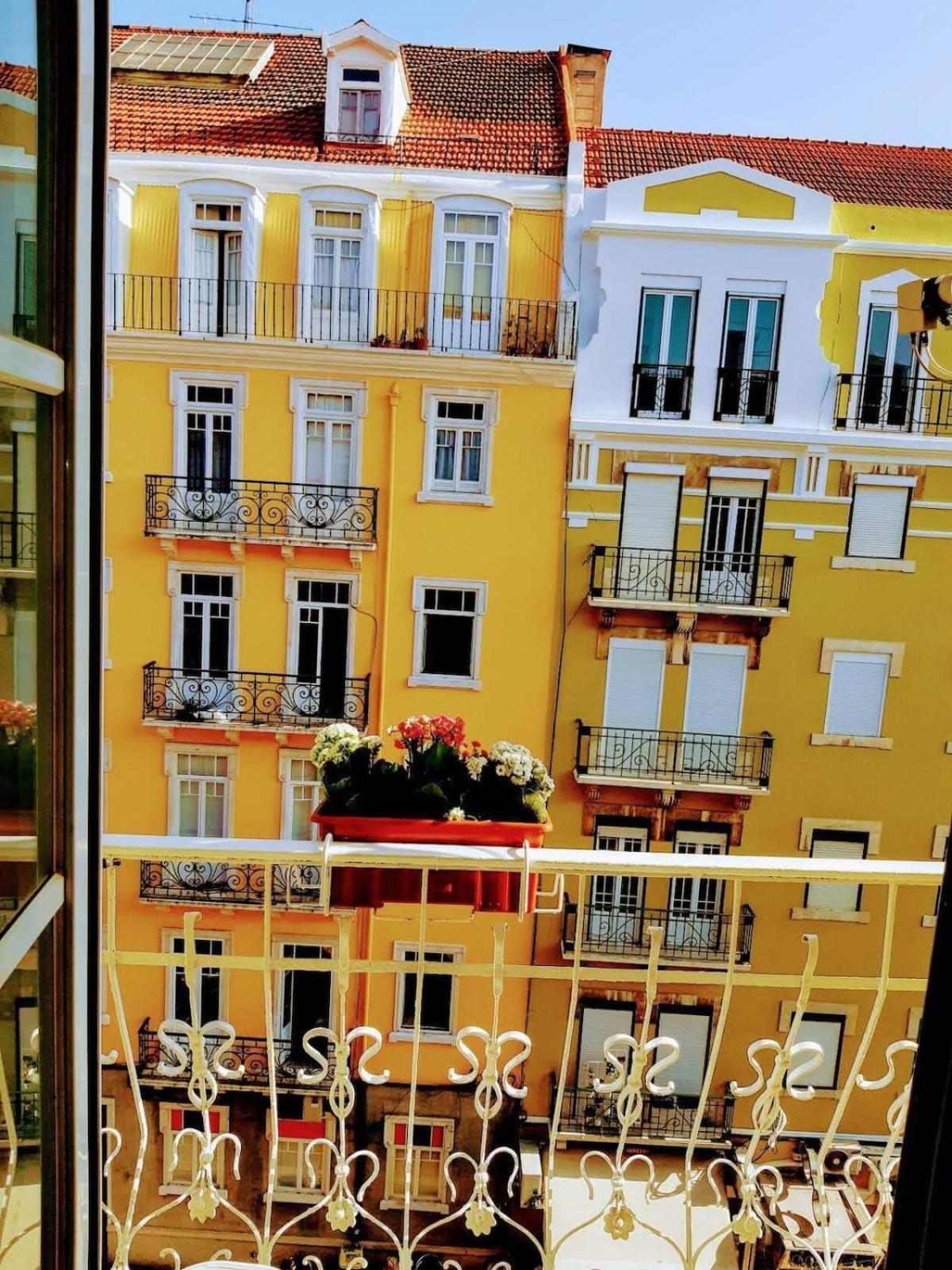 Apartment Metro Arroios Lisbon